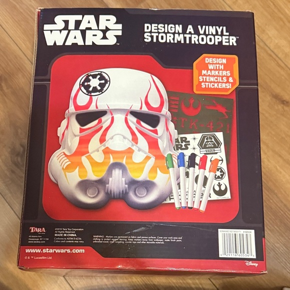 Disney Star Wars Design a Vinyl Stormtrooper - Red and White - Picture 2 of 2